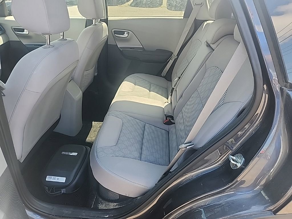 Used 2019 Kia Niro LX FWD image 25