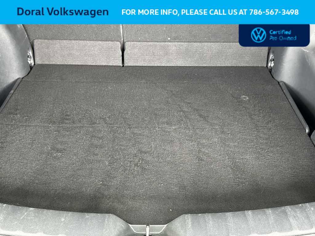 Used 2024 Toyota Corolla Cross SE image 25