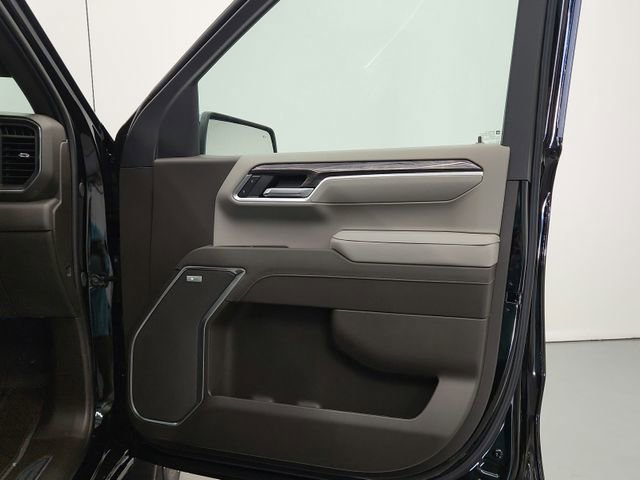 New 2026 Chevrolet Silverado 1500 LTZ w/ LPO, Dark Essentials Package image 33