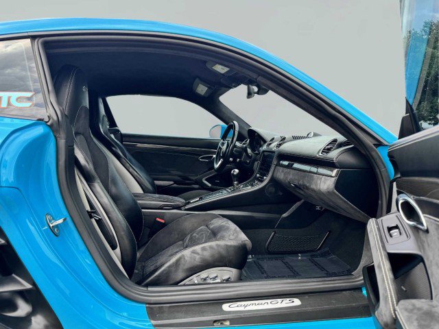 Used 2018 Porsche 718 Cayman GTS image 34