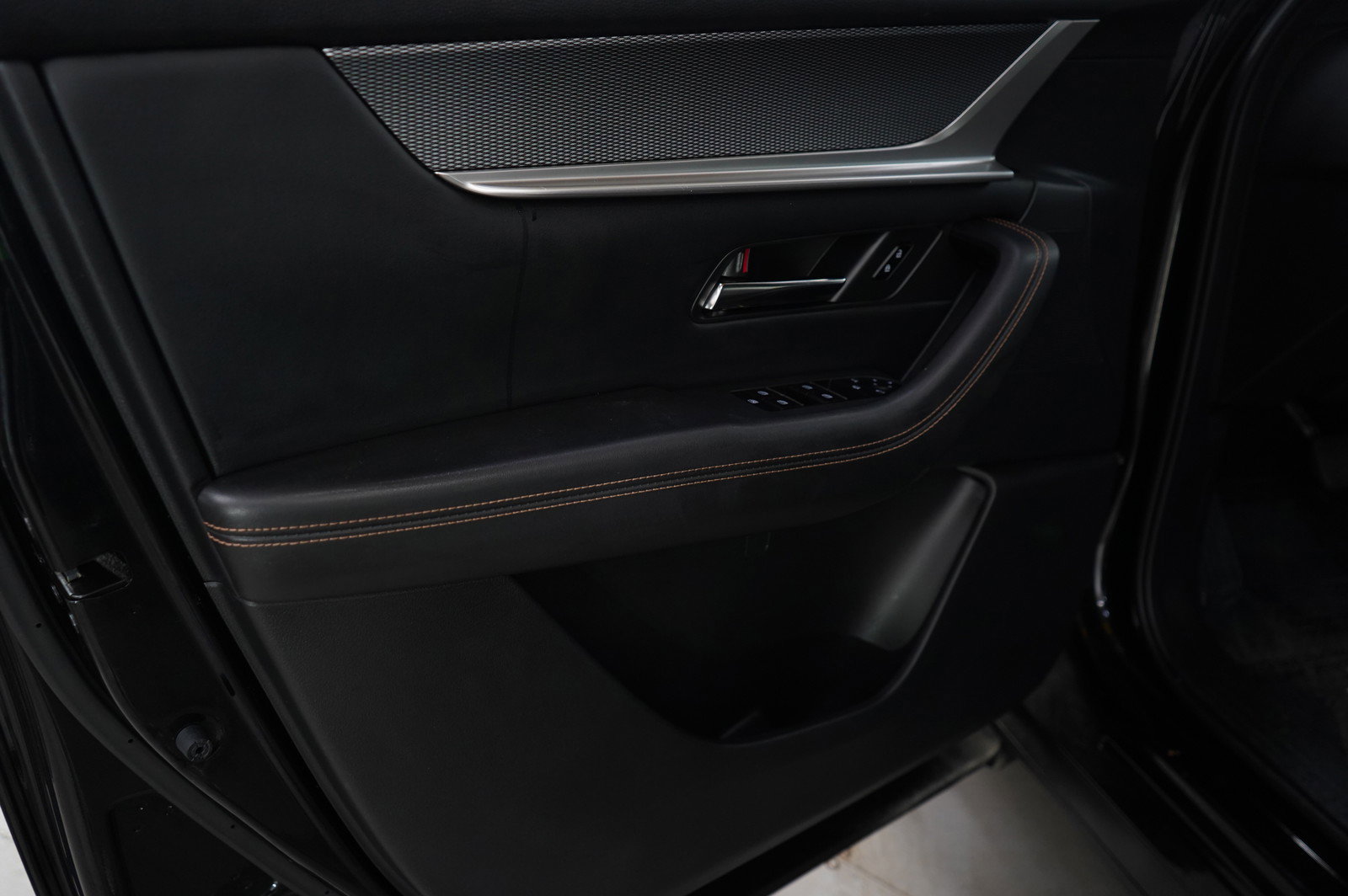 Certified 2024 MAZDA CX-90 Plug-In Hybrid w/ Premium Plus image 28