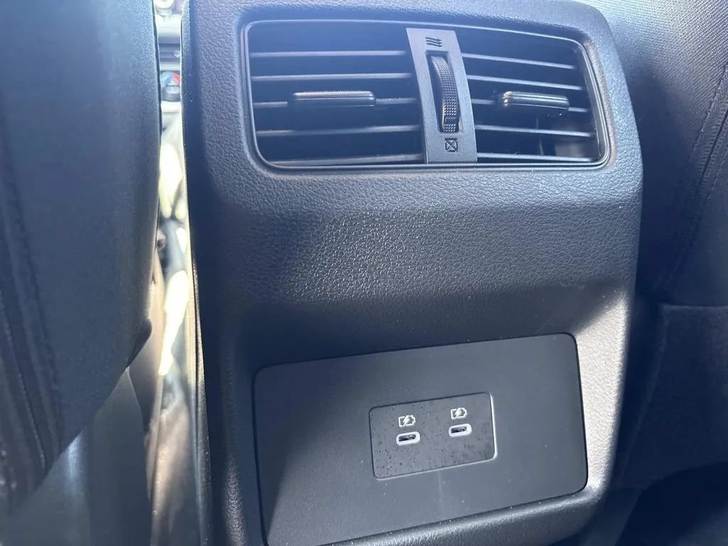 Used 2026 Nissan Rogue SV AWD/4WD image 17