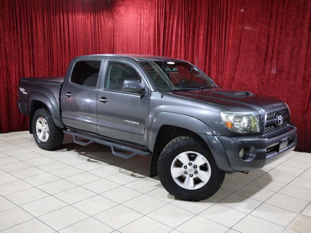 Used 2011 Toyota Tacoma 4x4 Double Cab w/ TRD Sport Pkg image 2