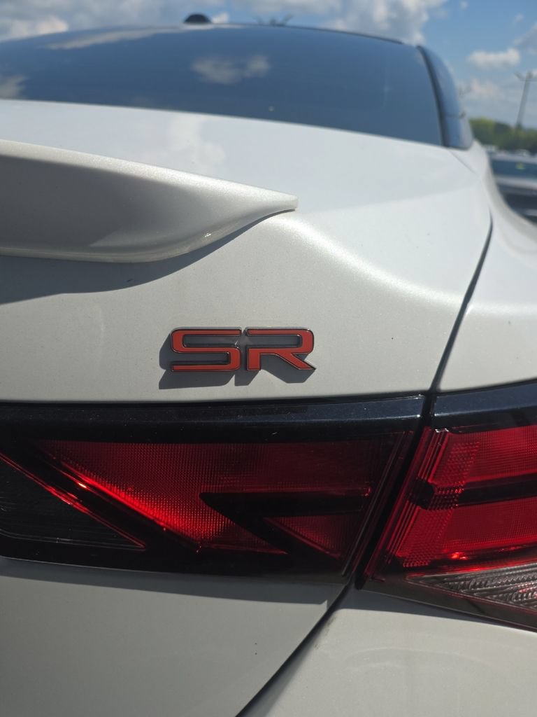 Used 2025 Nissan Sentra SR w/ SR Premium Package FWD image 16