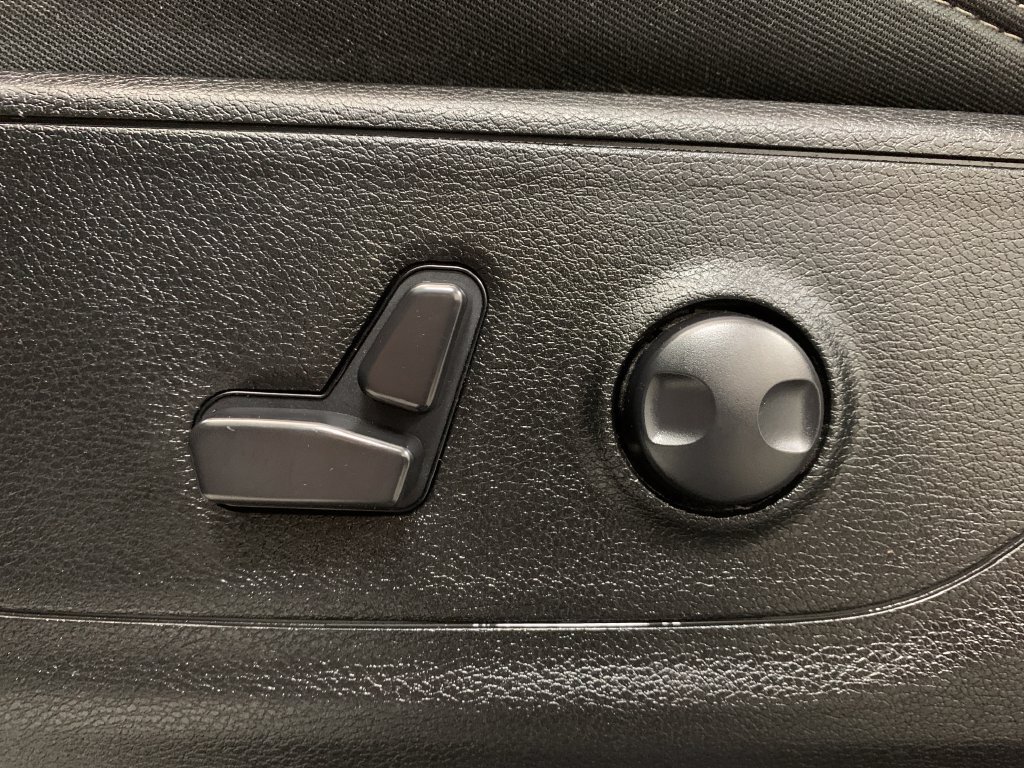 Used 2023 RAM 1500 Big Horn AWD/4WD image 5