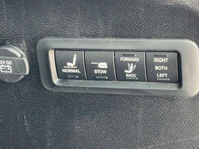 Used 2018 Chrysler Pacifica Limited w/ Advanced Safetytec Group image 25