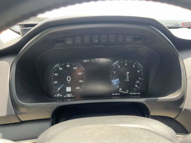 Used 2020 Volvo XC90 T5 Momentum w/ Protection Package Premier AWD/4WD image 27