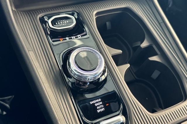 New 2026 Jeep Cherokee Overland w/ Advanced Pro Tech Group AWD/4WD image 20