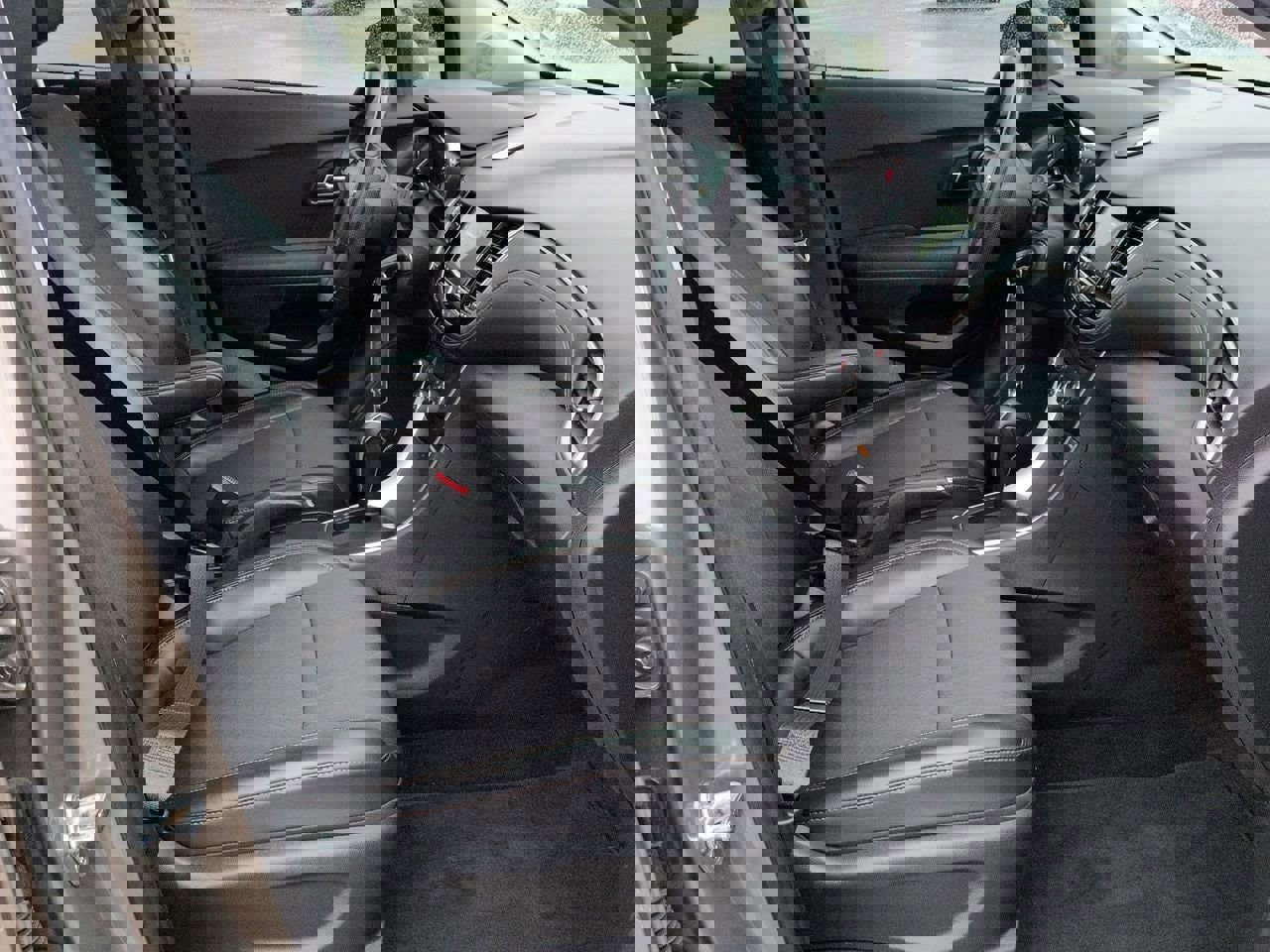 Used 2021 Chevrolet Trax LT image 25