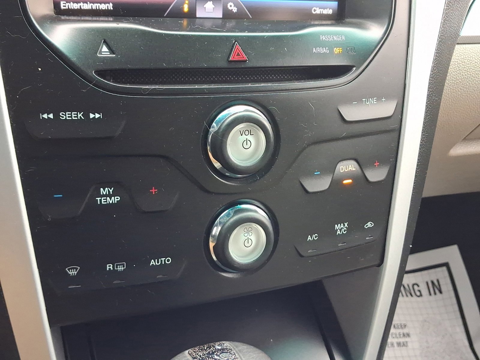 Used 2014 Ford Explorer XLT w/ Equipment Group 202A image 15