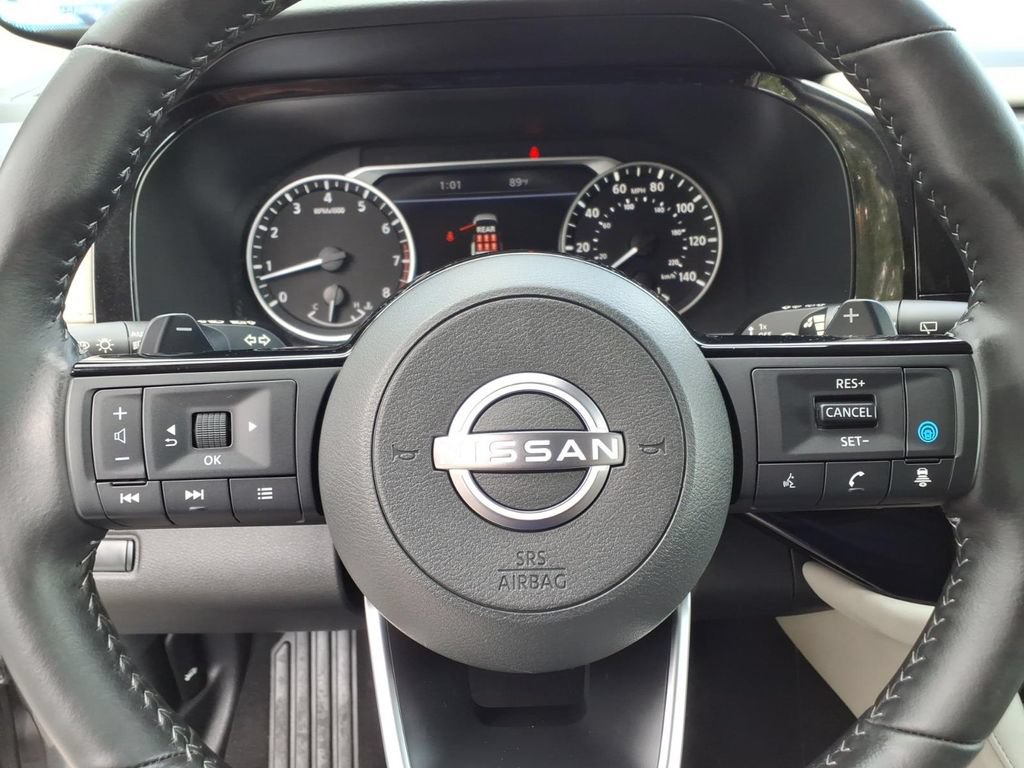 Used 2025 Nissan Pathfinder SL FWD image 31