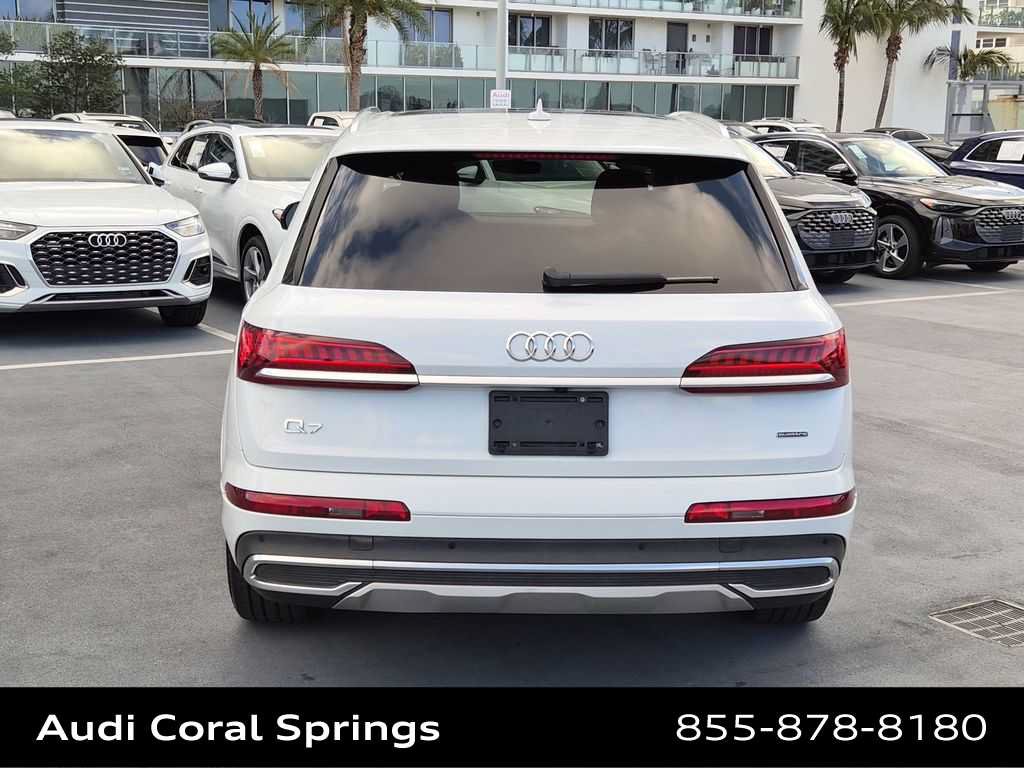 Used 2023 Audi Q7 2.0T Premium Plus w/ Premium Plus Package AWD/4WD image 5