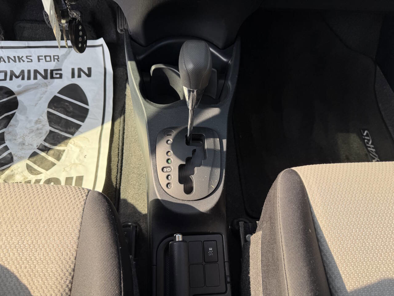 Used 2012 Toyota Yaris LE image 12