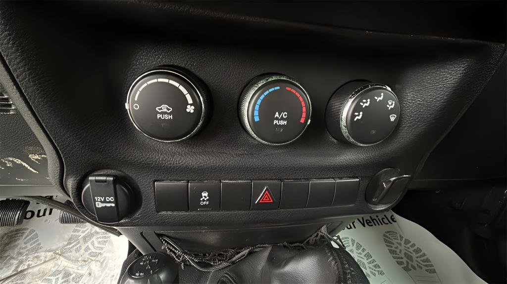 Used 2017 Jeep Wrangler Unlimited Sport AWD/4WD image 19