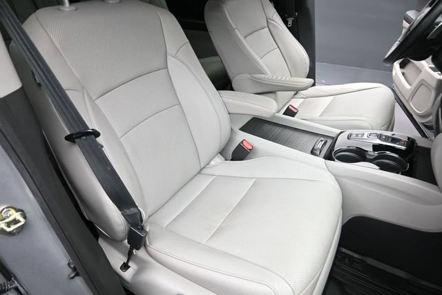 Used 2016 Honda Pilot Elite image 34