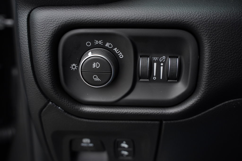 New 2026 RAM 1500 Laramie w/ Night Edition AWD/4WD image 31
