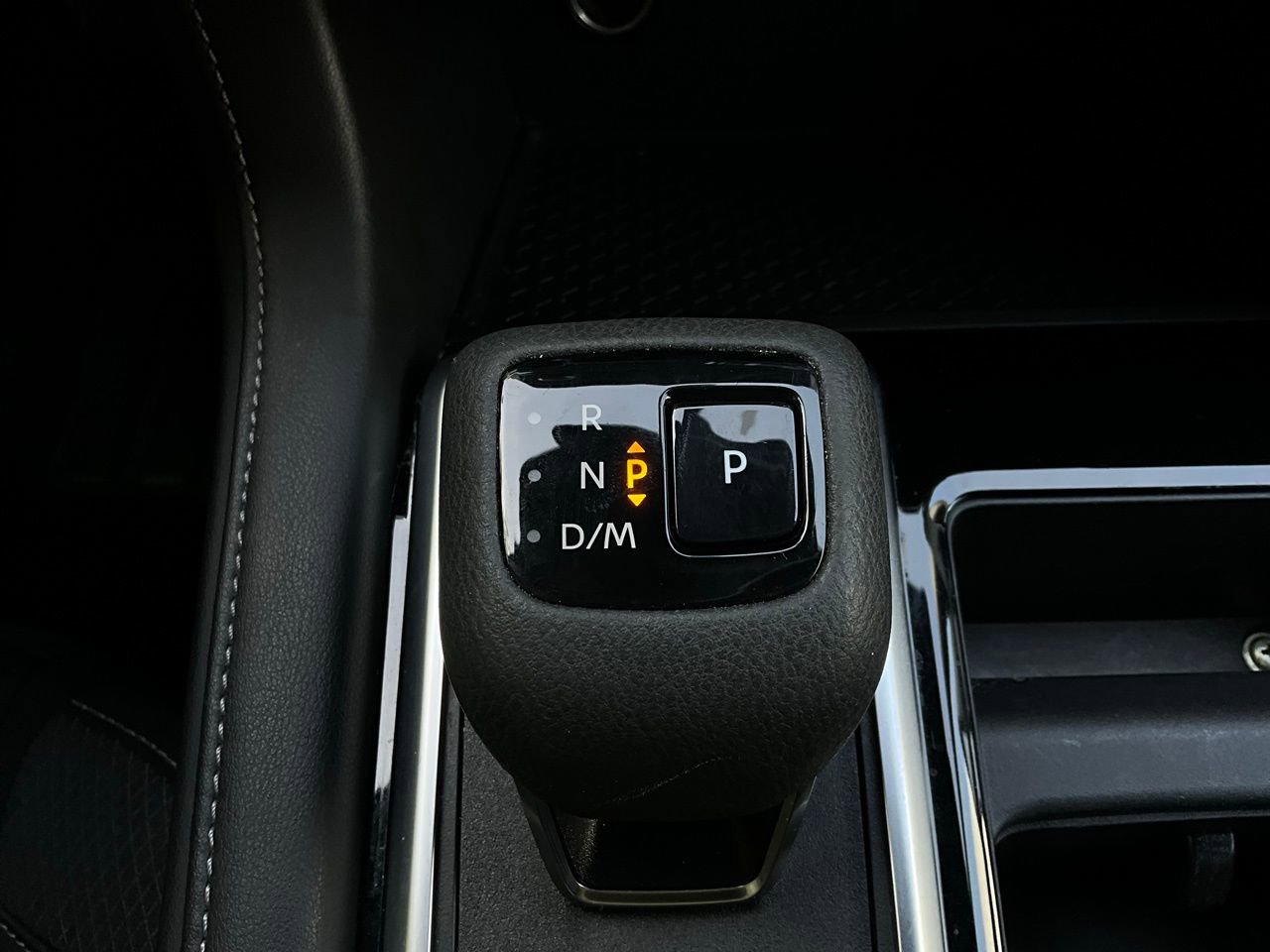 Used 2024 Nissan Pathfinder SV image 25