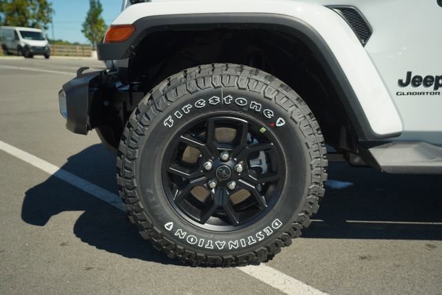 New 2025 Jeep Gladiator Sport image 10