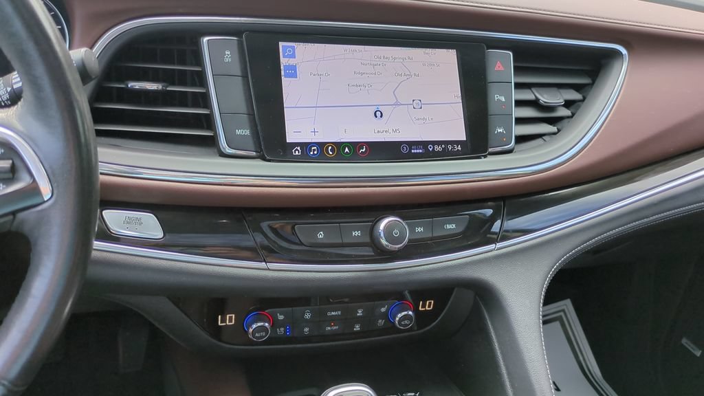 Used 2021 Buick Enclave Avenir w/ Avenir Technology Package FWD image 19