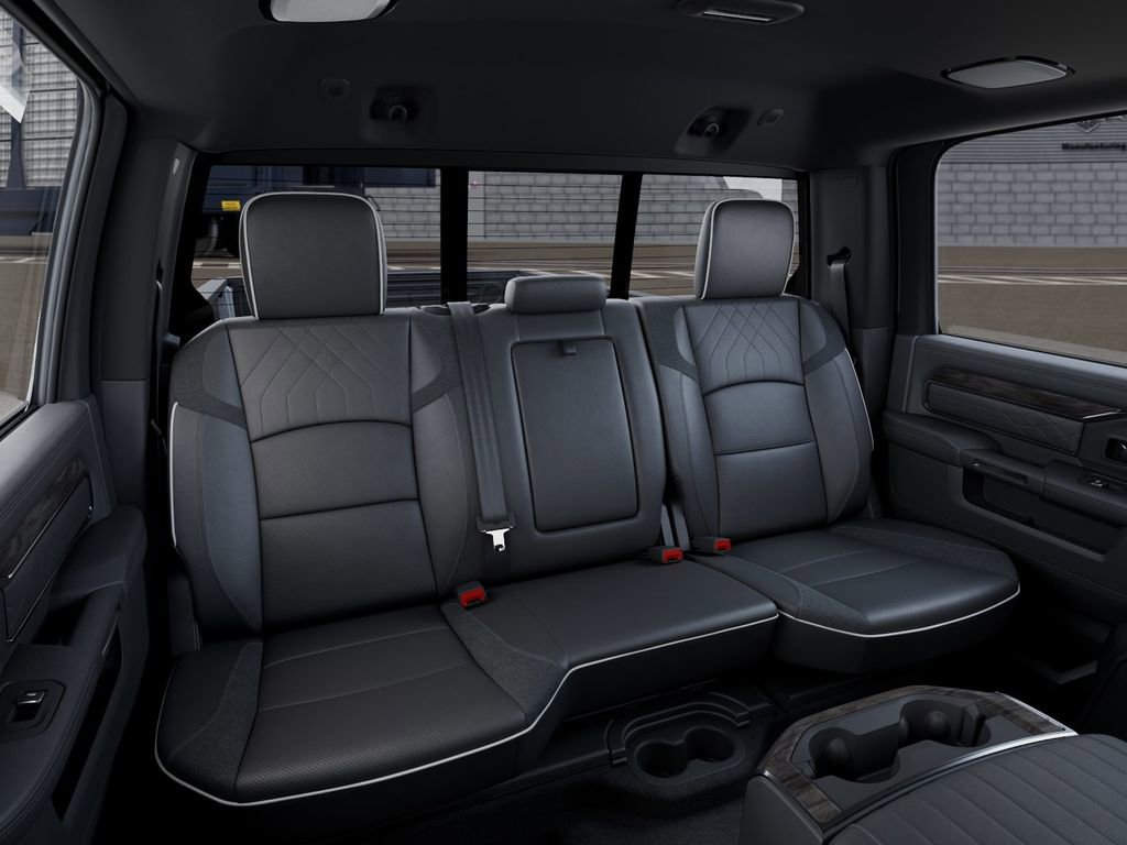New 2025 RAM 3500 Limited AWD/4WD image 15