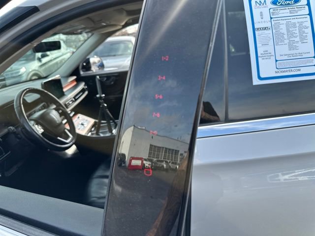 Used 2023 Lincoln Aviator Reserve w/ Equipment Group 201A image 17