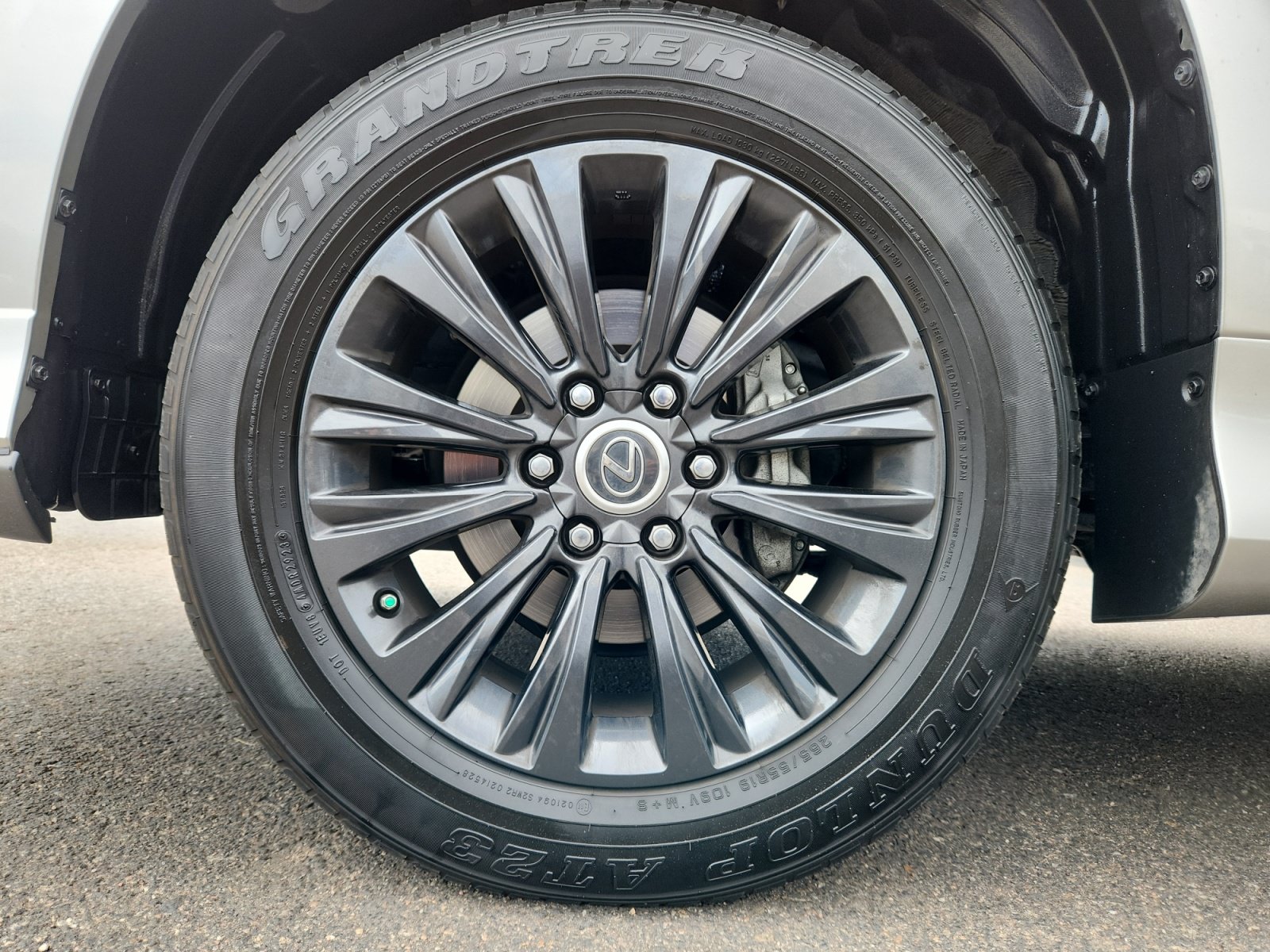 Used 2023 Lexus GX 460 Premium AWD/4WD image 24