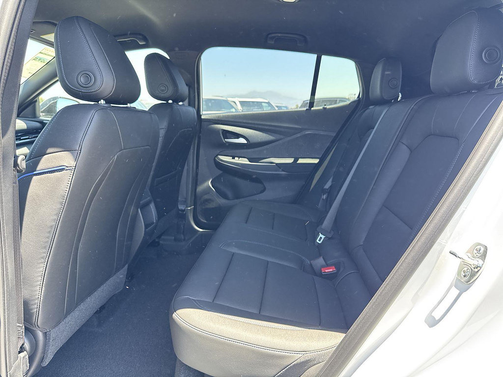 New 2026 Buick Envista Sport Touring w/ Convenience II Package FWD image 24