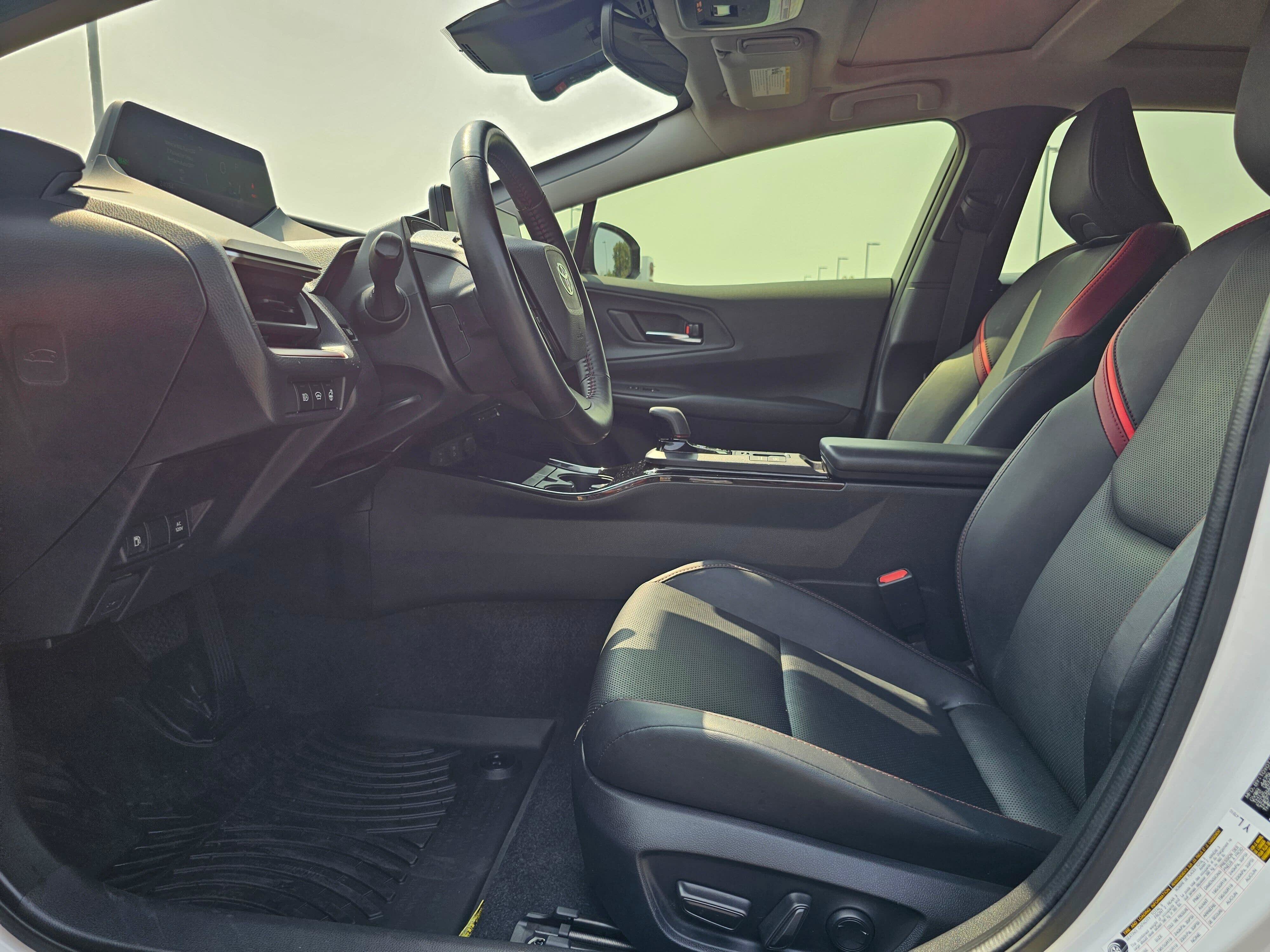 Used 2023 Toyota Prius Prime FWD image 19