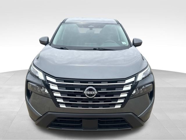 Used 2025 Nissan Rogue SV image 2