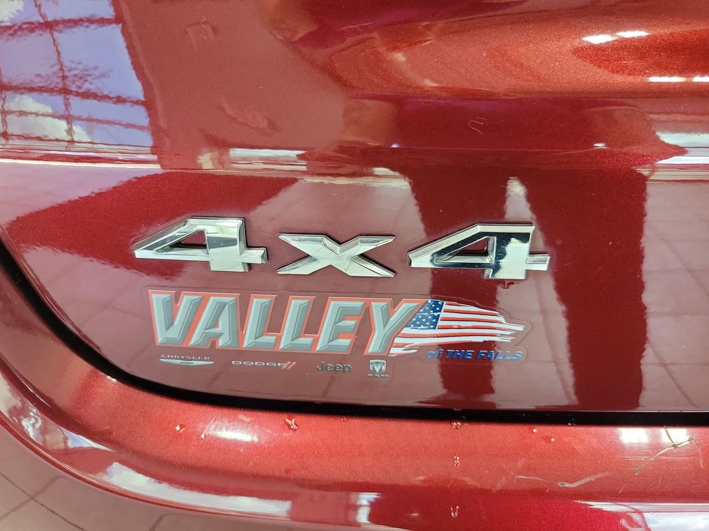 Used 2022 Jeep Compass Limited image 10