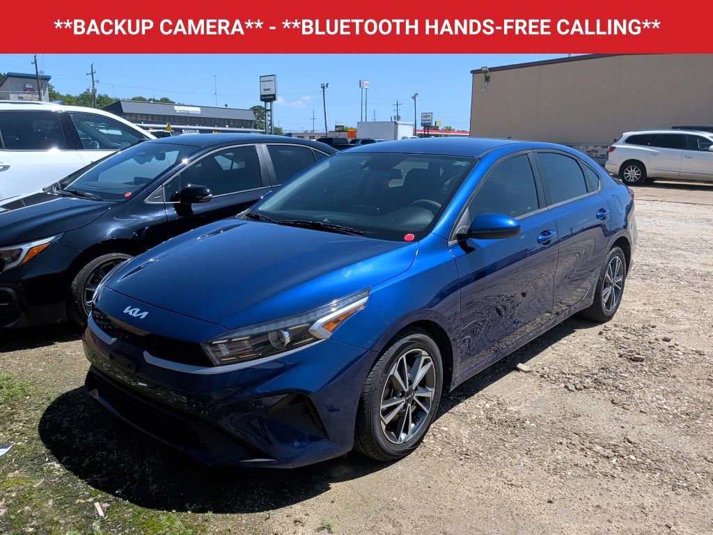 Used 2022 Kia Forte LXS FWD image 3