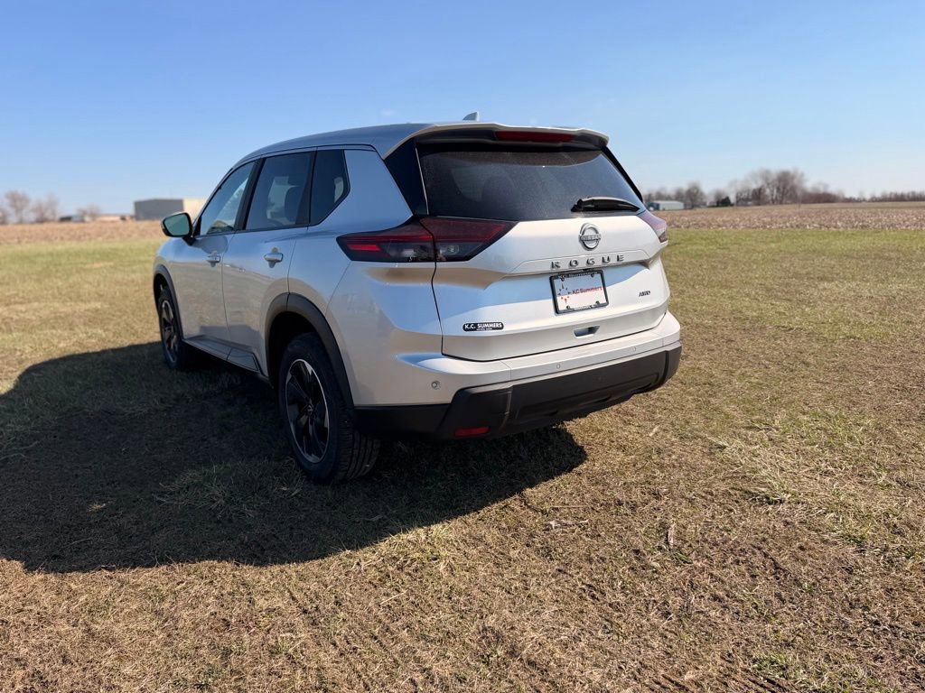 Certified 2025 Nissan Rogue SV image 7