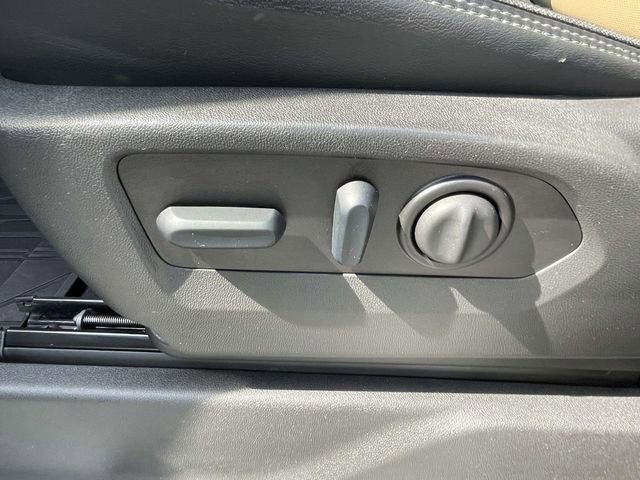 Used 2023 Chevrolet Silverado 3500 High Country w/ LPO, Hitch Package image 17