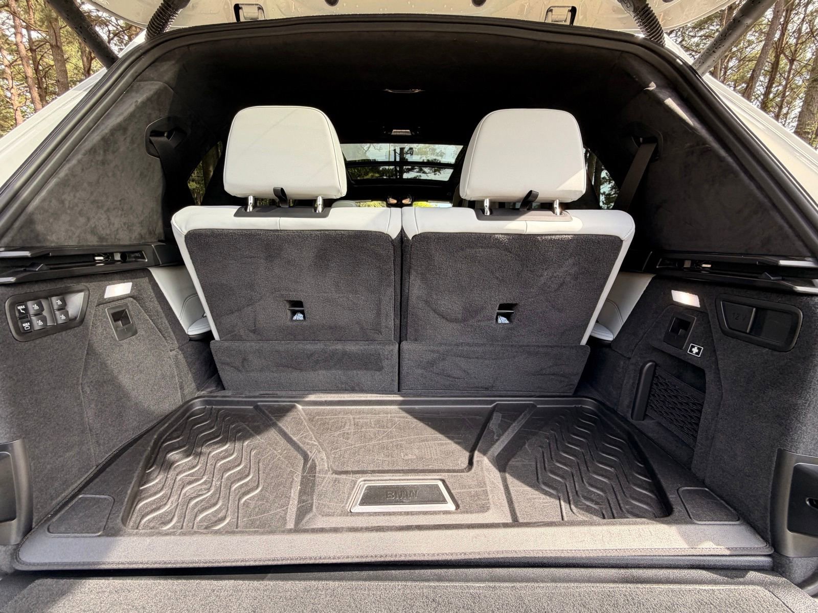 Used 2026 BMW X7 xDrive40i w/ M Sport Package AWD/4WD image 22