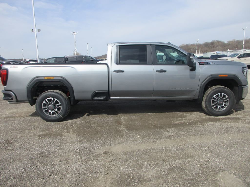 New 2026 GMC Sierra 3500 Pro image 3