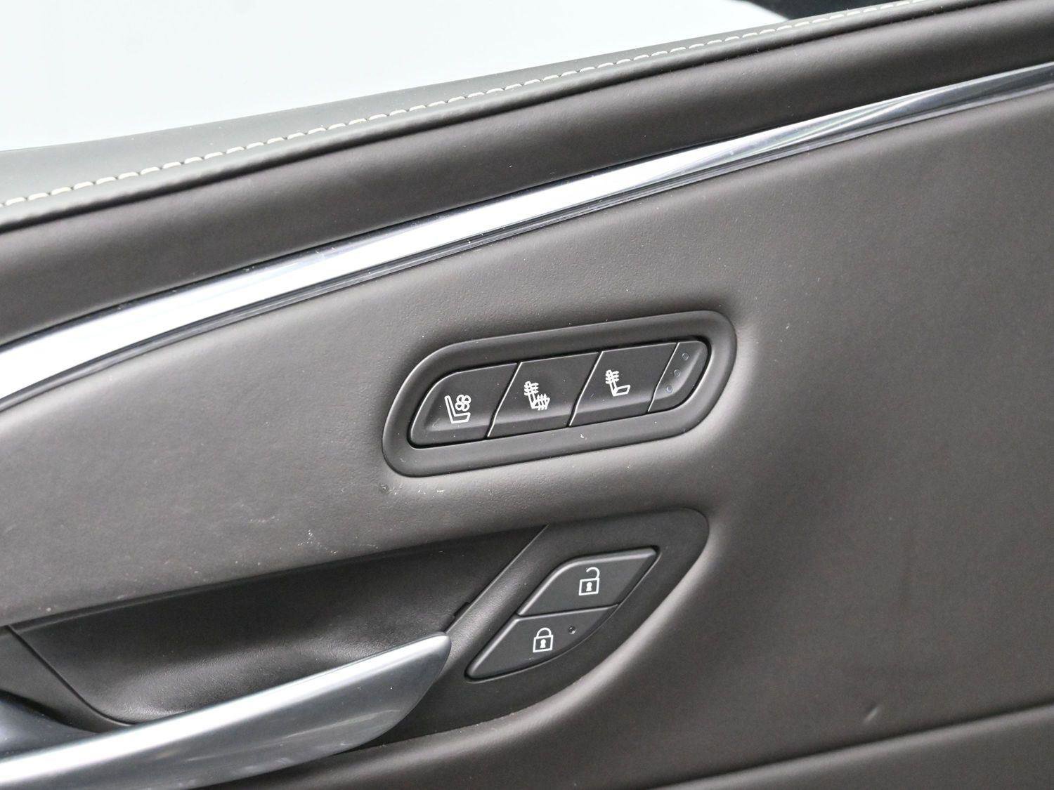 Certified 2024 Cadillac Escalade Sport Platinum image 10