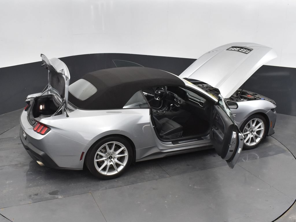 Used 2025 Ford Mustang GT Premium RWD image 40