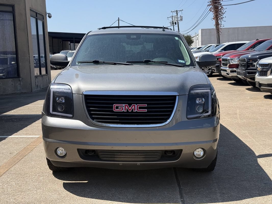 Used 2012 GMC Yukon SLT w/ SLT-2 Equipment Package AWD/4WD image 2