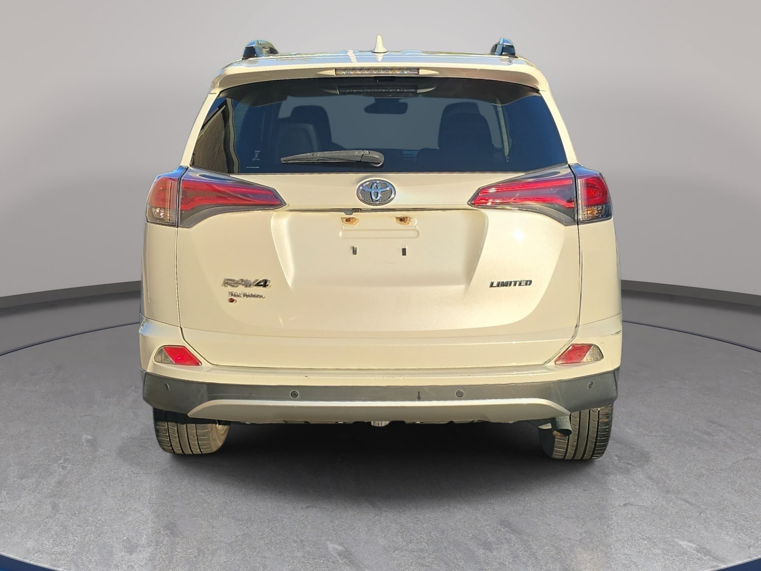 Used 2016 Toyota RAV4 Limited FWD image 6