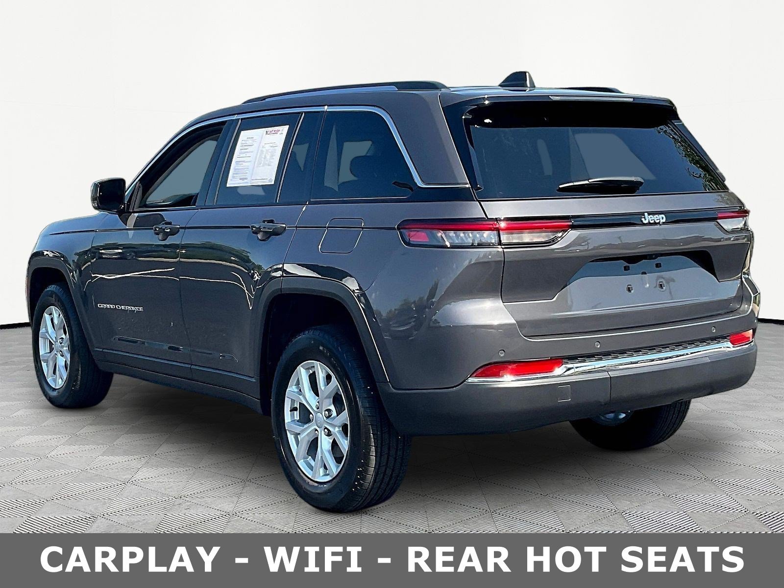 Used 2024 Jeep Grand Cherokee Limited AWD/4WD image 4