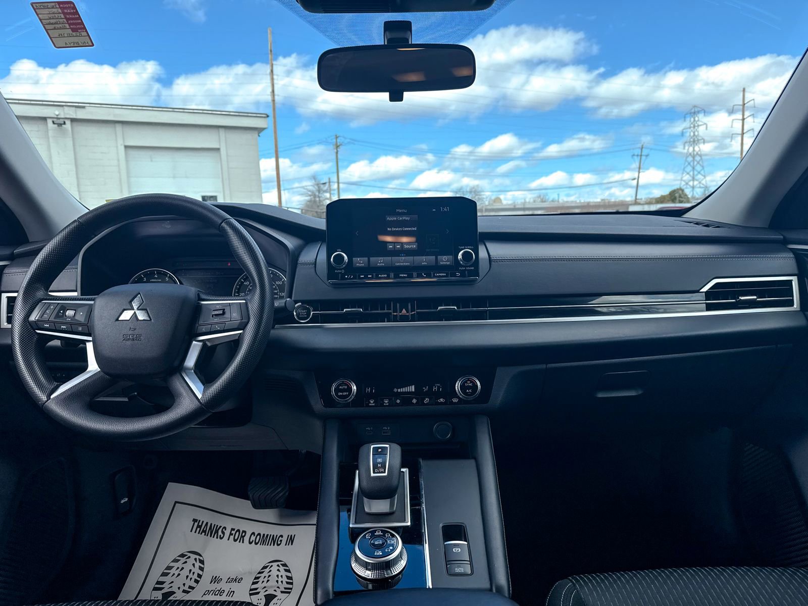 Used 2024 Mitsubishi Outlander ES image 23