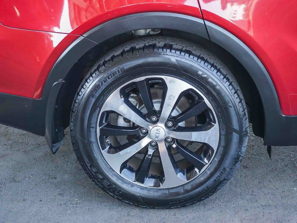 Used 2017 Kia Sorento EX FWD image 9