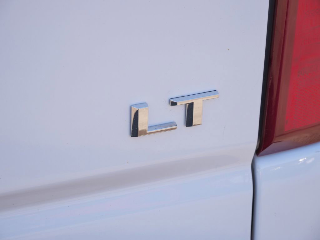 Used 2025 Chevrolet Silverado 2500 LT w/ Convenience Package image 21
