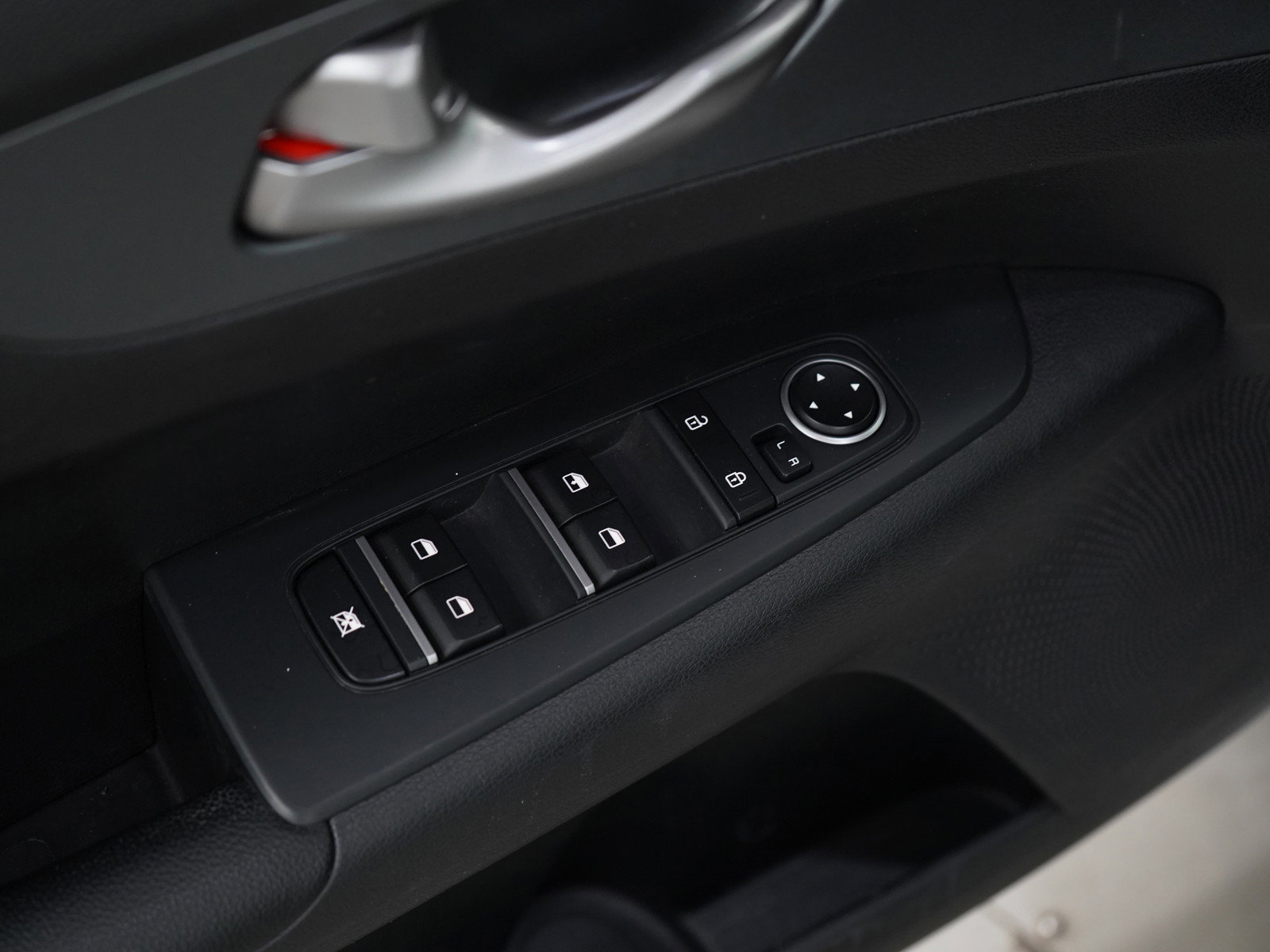 Used 2021 Kia Forte LXS image 17