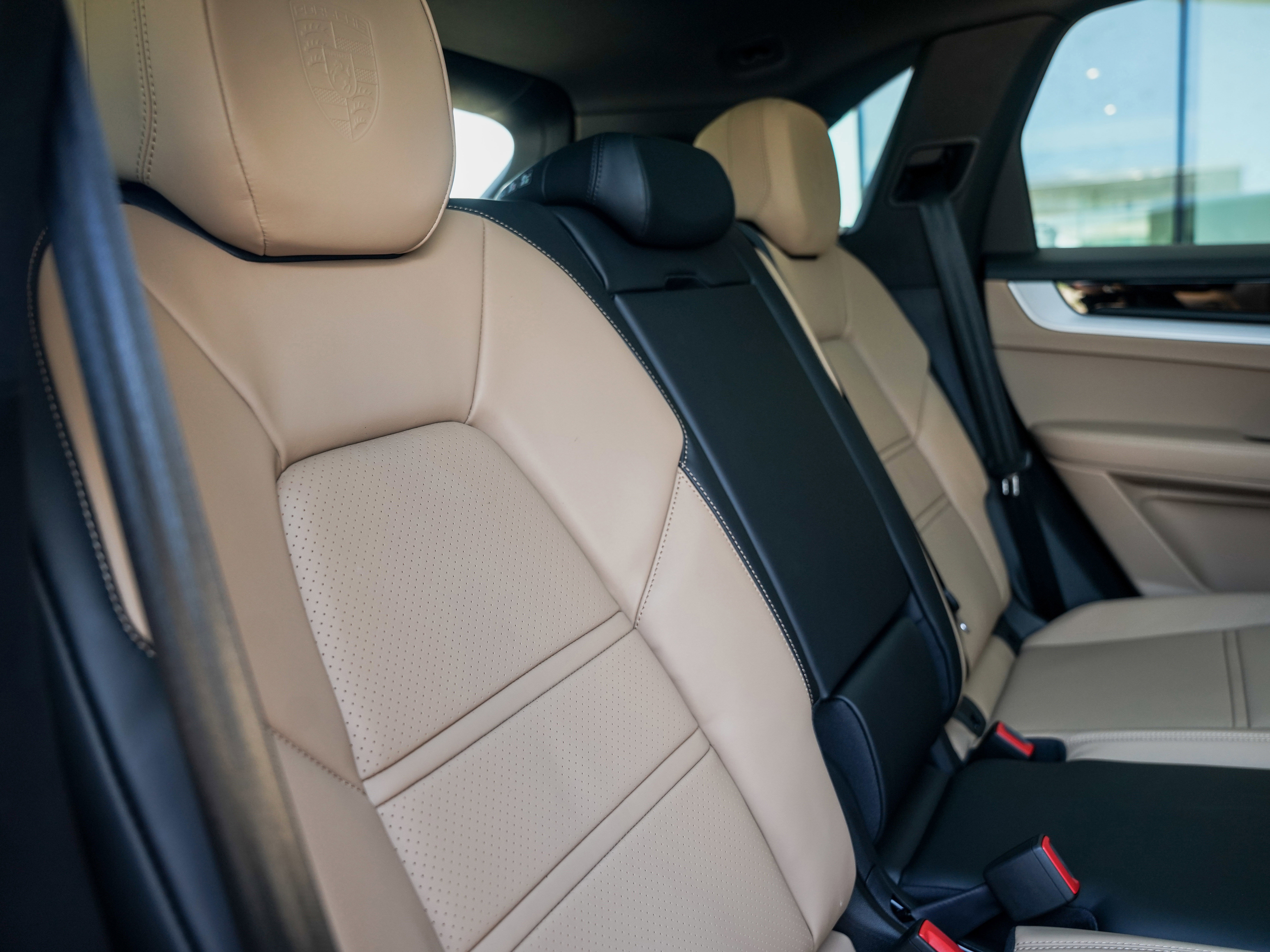 New 2025 Porsche Cayenne image 30