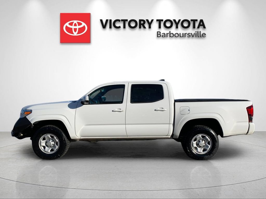 Used 2023 Toyota Tacoma SR AWD/4WD image 2