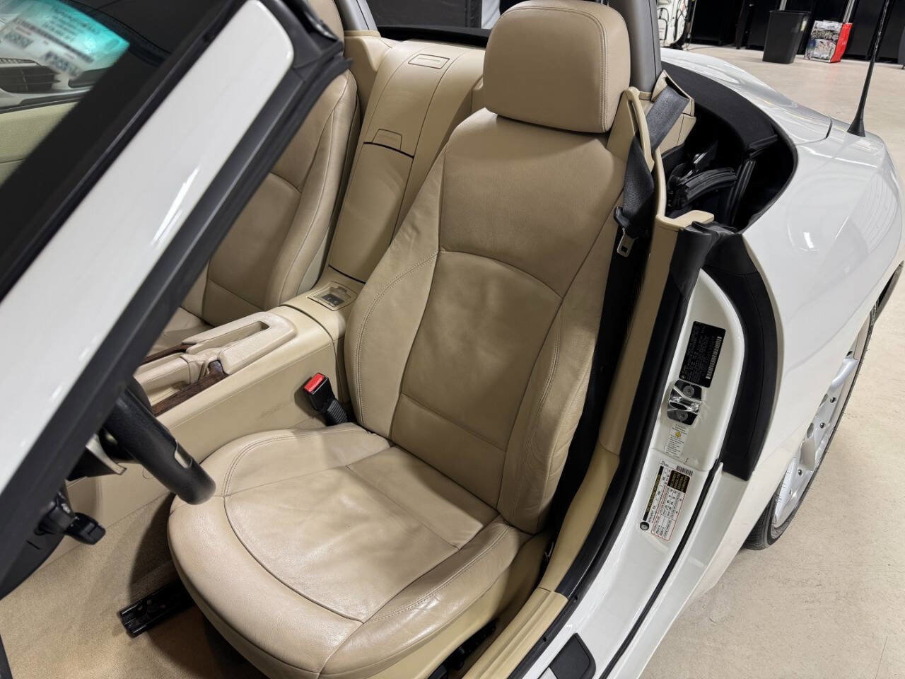 Used 2007 BMW Z4 3.0si image 11