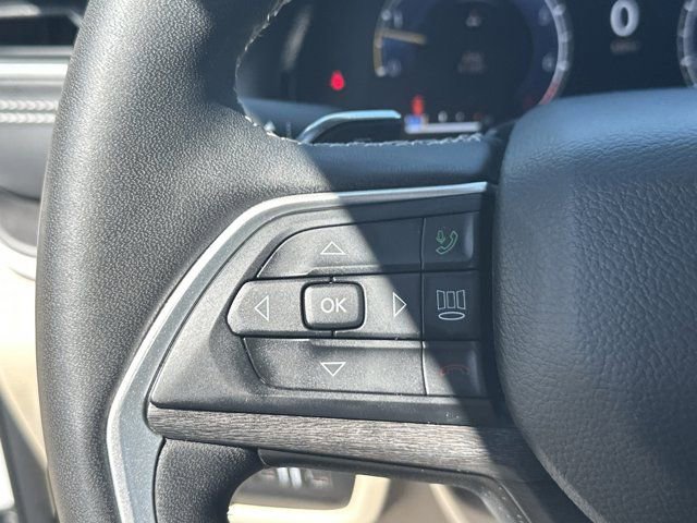 Certified 2024 Jeep Grand Cherokee Limited w/ Black Appearance Package image 27