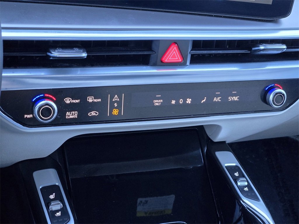 Used 2025 Kia Sorento SX Prestige image 20