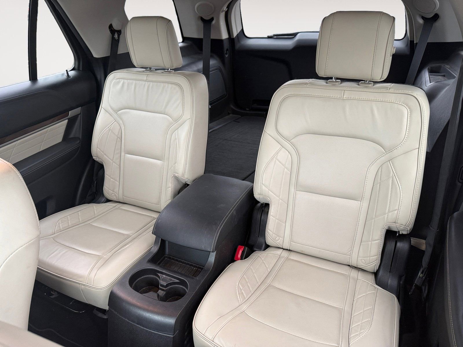 Used 2017 Ford Explorer Platinum AWD/4WD image 13
